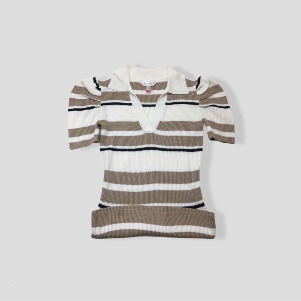 No boundaries short sleeve shirt. XS